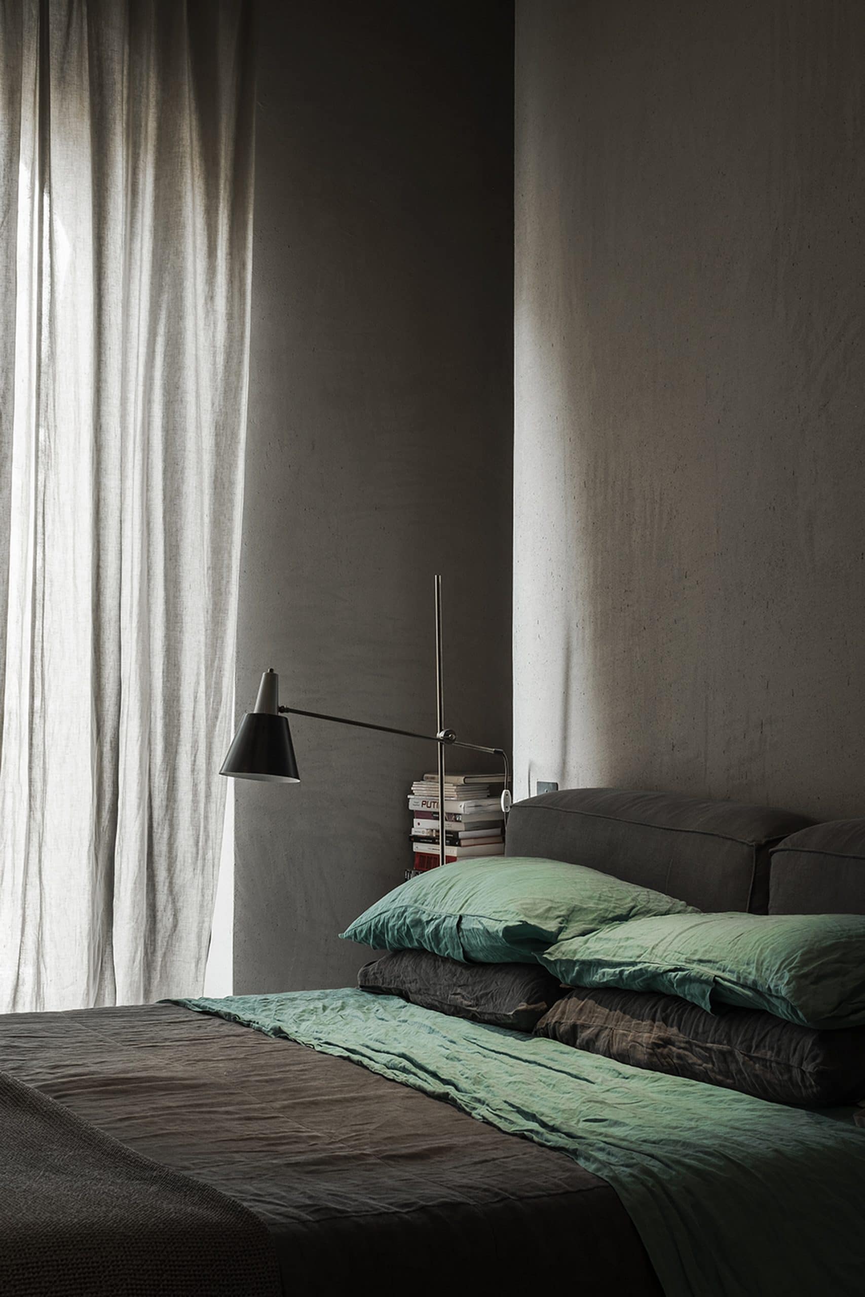 Domus Ru apartment in Rome by MORQ, made with MultiTerra Wabi Sale Grigio, photo by Giulio Aristide