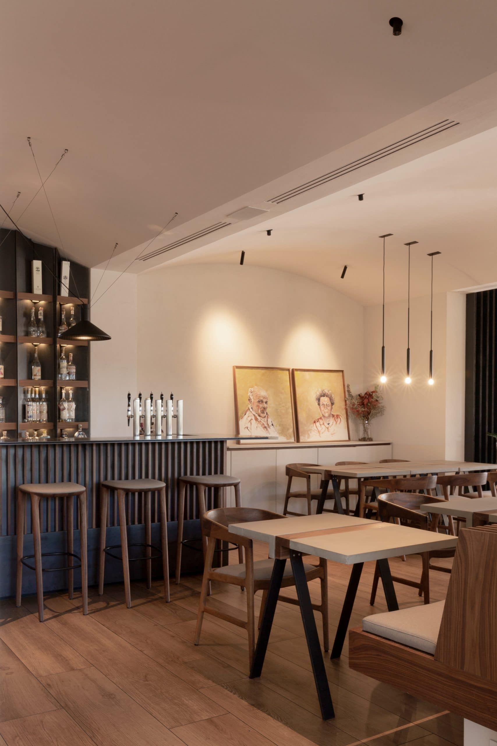 Clay paint TerraSilk Structured Custom color applied to the walls of the Locanda Remare restaurant and hotel in Cesenatico. Project by Francesco Gasperini, photo by Angelo CIccolo