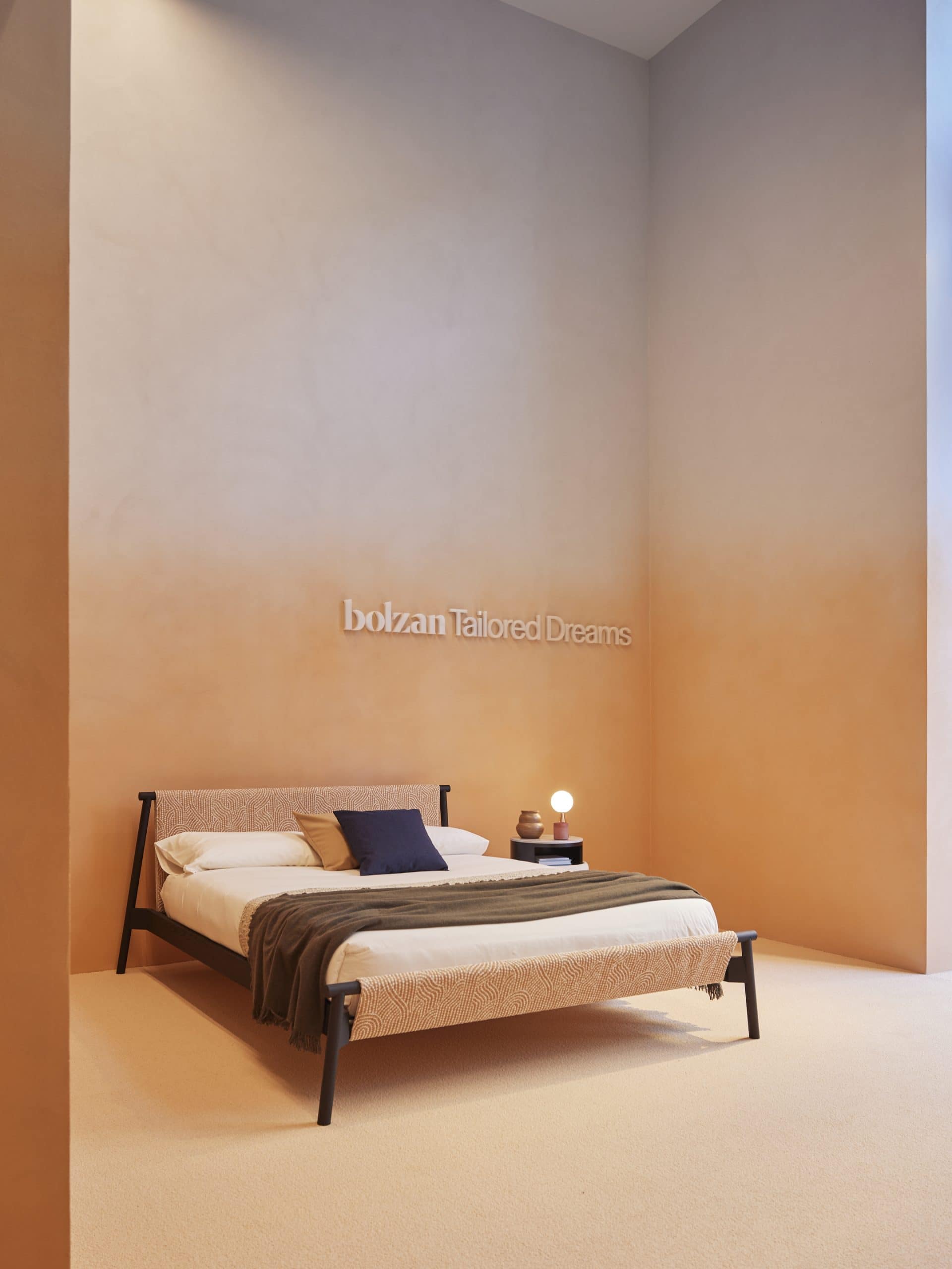 TerraSilk Smooth clay paint and TerraVista Plus Smooth reinforced raw earth finishing plaster, both custom color, for the BolzanSpace showroom in Milan. Project by Zanellato/Bortotto, Photography by Omar Sartor