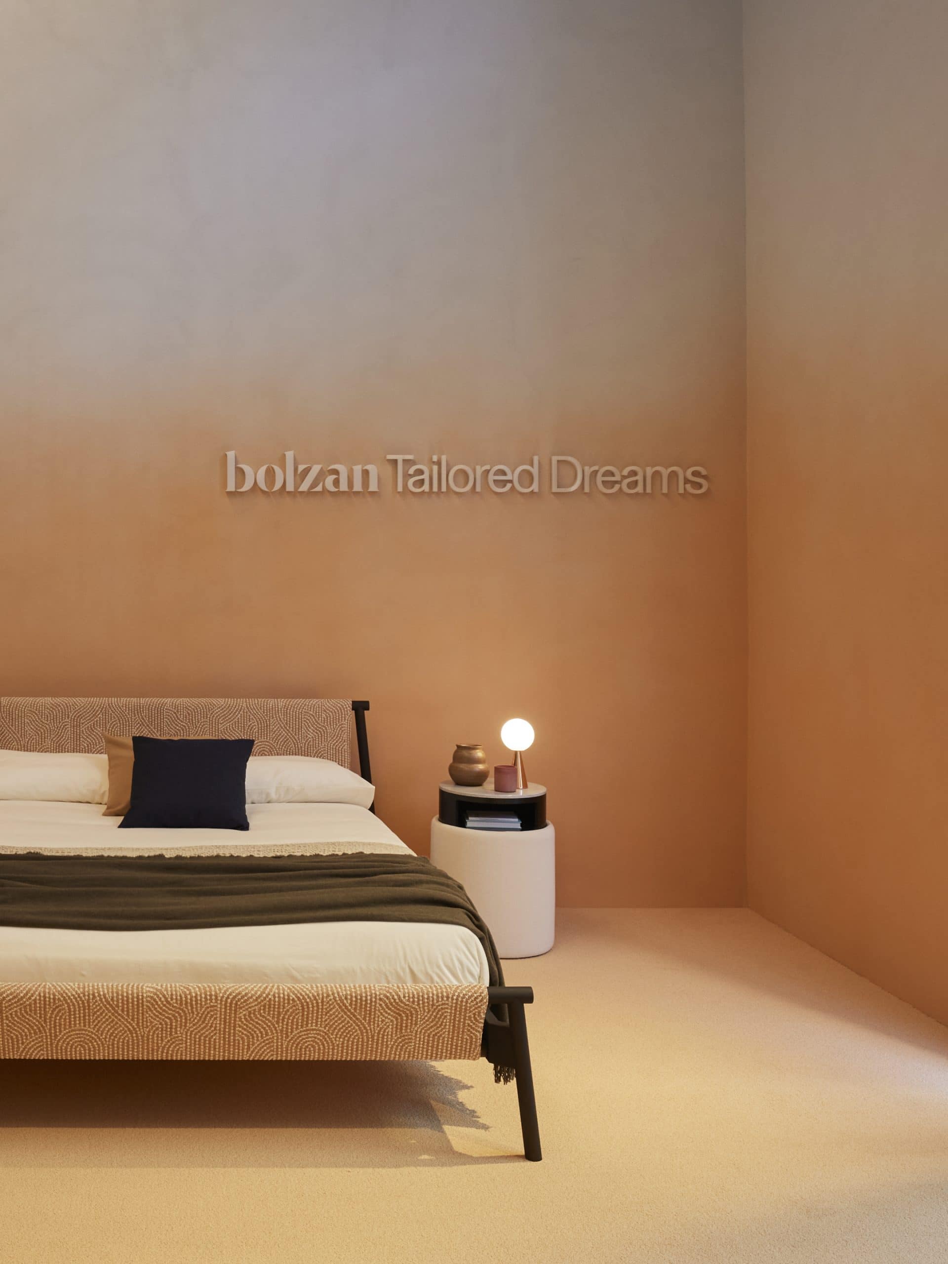 TerraSilk Smooth clay paint and TerraVista Plus Smooth reinforced raw earth finishing plaster, both custom color, for the BolzanSpace showroom in Milan. Project by Zanellato/Bortotto, Photography by Omar Sartor